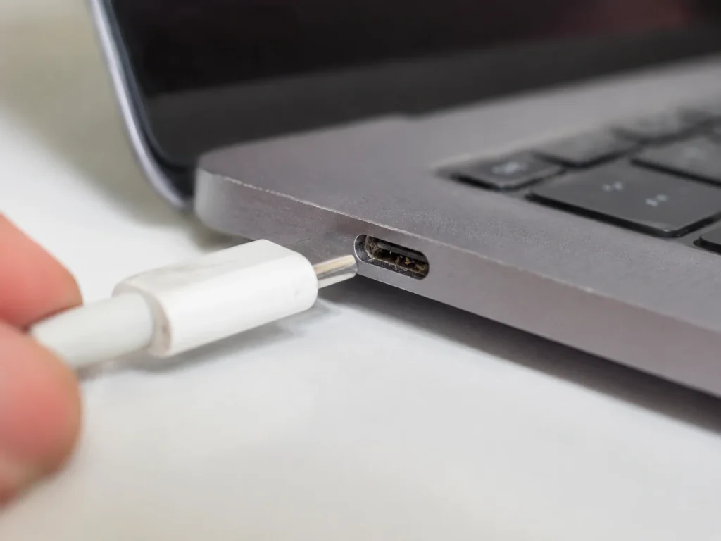Dirty Or Damaged Usb C Port